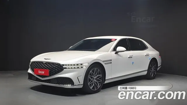 2023 Genesis G90